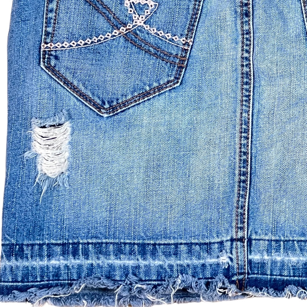 DKNY JEANS Women’s Denim Jeans Distressed Mini Skirt Fly Front Size 4 - Picture 10 of 12